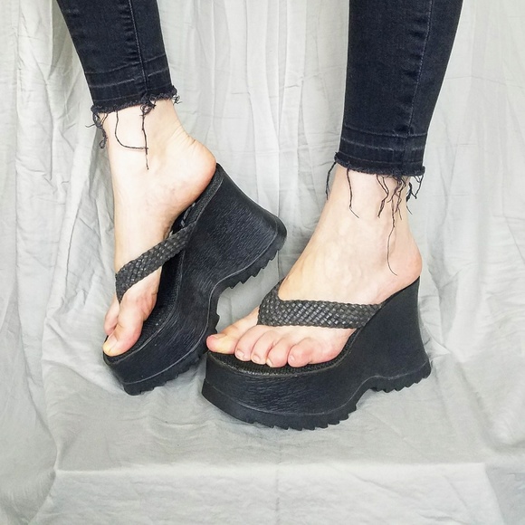 platform flip flops 90s